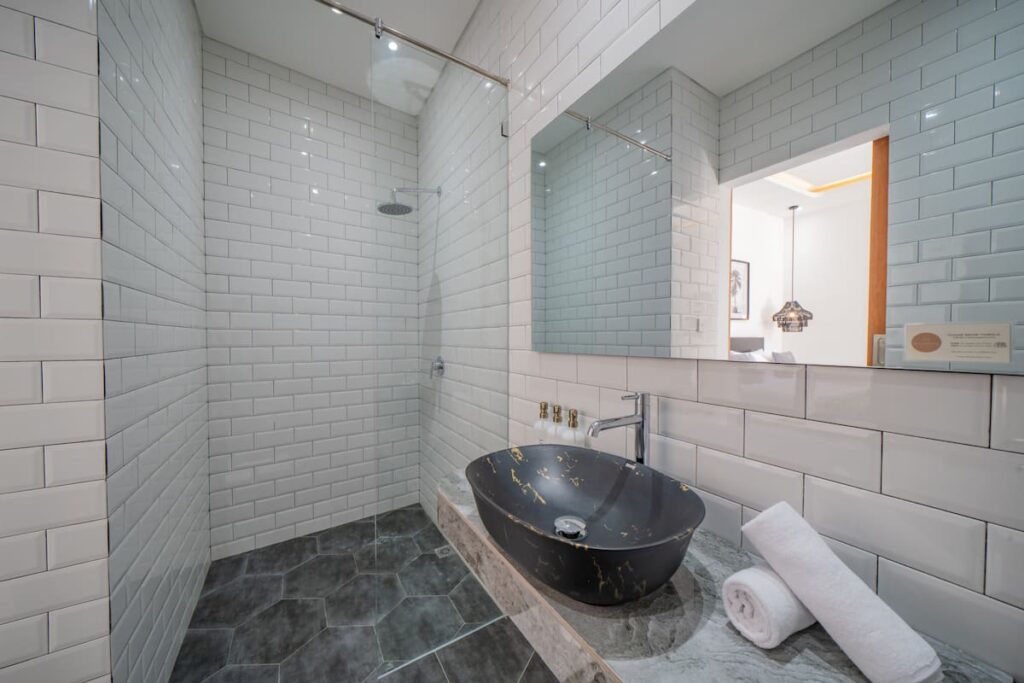 Bathroom Black Sink Tiles