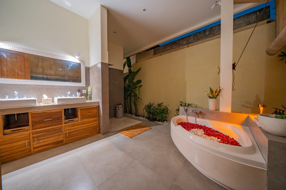 VILLA LEA, Seminyak, Bali — photo 11
