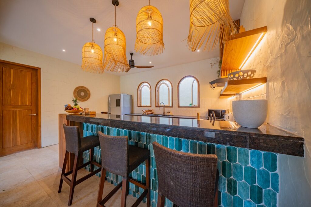 Luxurious Moroccan Kitchen Island-lea2