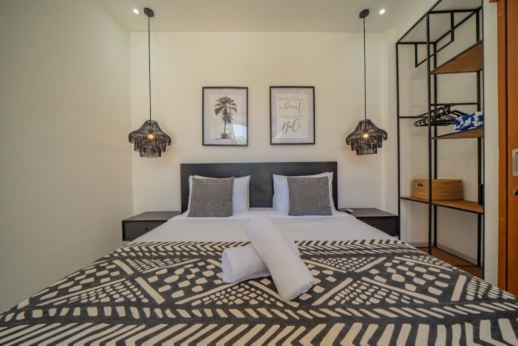 Room Frames Pendant Lamps