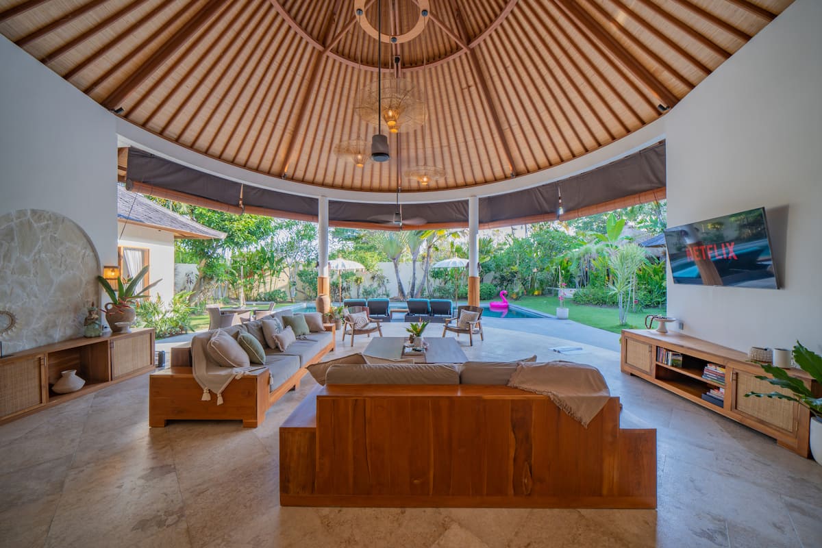 VILLA LEA, Seminyak, Bali — photo 15