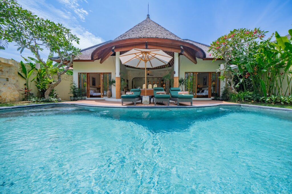 Stunning Infinity Pool Villa View-lea2