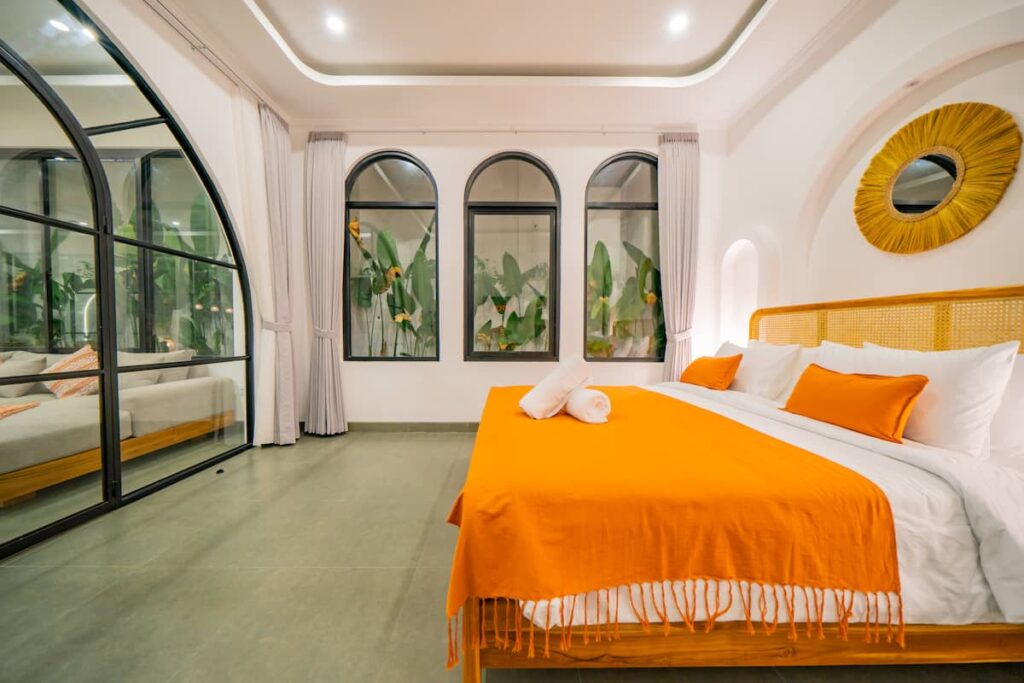 malea-Bedroom Arched Windows Green Floor