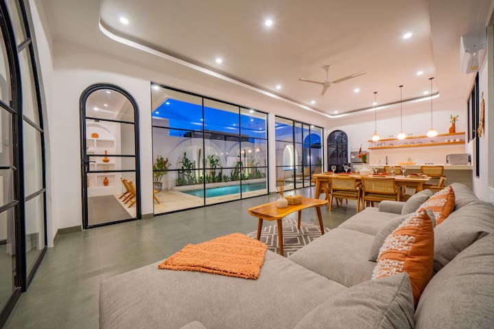 malea-Living Room Pool Night View