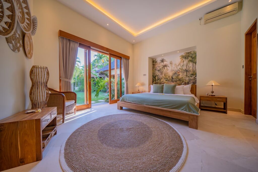 Luxurious Bedroom Garden Pool View