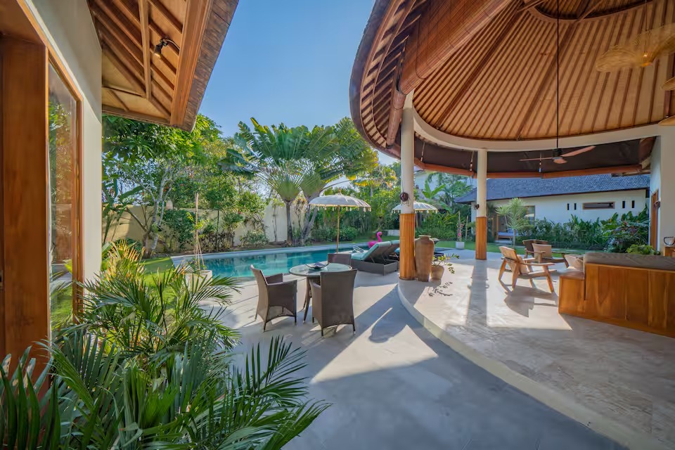 Outdoor Dining Pool Area Balinese