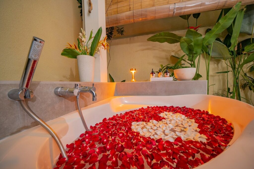 Romantic Bathroom Rose Petals Bathtub