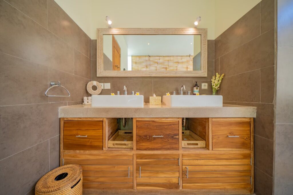 Stylish Bathroom Large Mirror Vanity